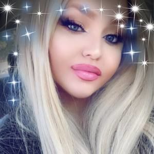 Meet your Posher, Tina